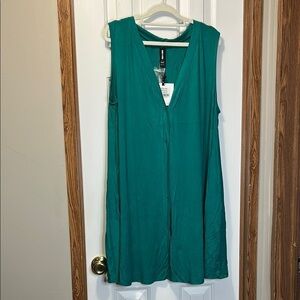 Agnes & Dora Green Sleeveless Relaxed Vest